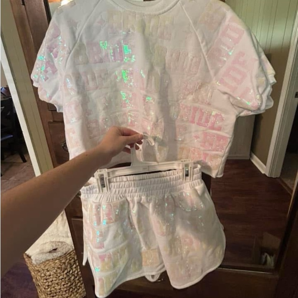 QOS XS bride set